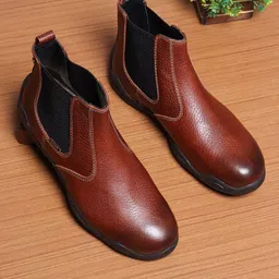 EZOK Men Tan Textured Leather Chelsea Boots-picture-39