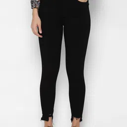 AMERICAN EAGLE OUTFITTERS Women Black Cropped Slim Fit Jeans-image-0