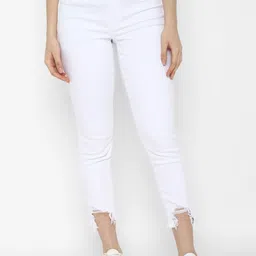 AMERICAN EAGLE OUTFITTERS Women White Slim Fit Mildly Distressed Jeans-picture-10