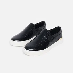 ALDO Women Black Textured Slip-On Sneakers-picture-17