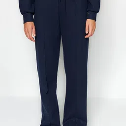 Trendyol Women Mid-Rise Straight Fit Regular Trousers-image-14