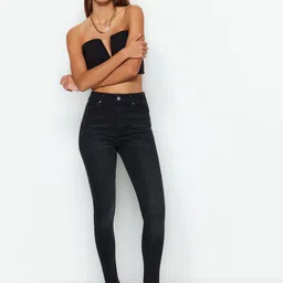 Trendyol Women Mid-Rise Clean Look Jeans-image-15
