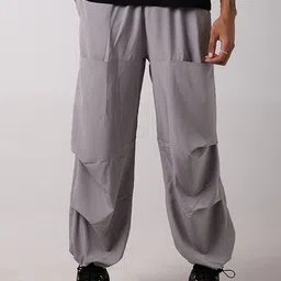 IZF Men Loose Fit High-Rise Cargos Trousers-image-1