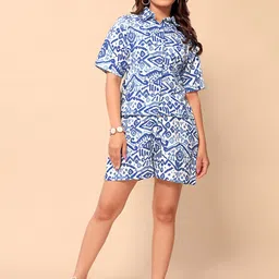 Fashfun Printed Shirt With Shorts Co-Ords-picture-26
