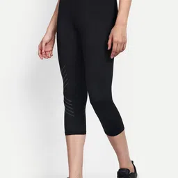 Fenoix Women Dry-Fit Three Fourth Length Tights image 5