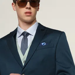 Blackberrys Men Slim-Fit Single-Breasted Three-Piece Formal Suit image 2