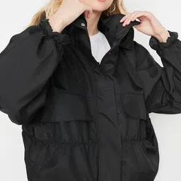 Trendyol Mock Collar Padded Jacket image 4