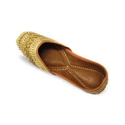 Ta Chic Embellished Mojaris image 3