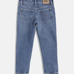 Tommy Hilfiger Boys Straight Fit Heavy Fade Stretchable Jeans image 3