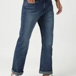 Lee Men Bootcut Light Fade Stretchable Jeans image 2