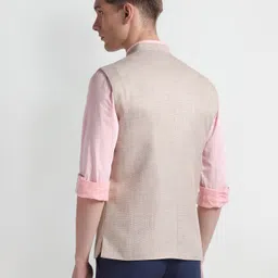 arrow Solid Men Waistcoat image 5