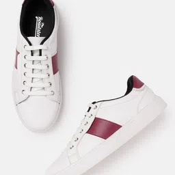Roadster Women Round Toe Sneakers image 4