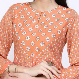 Vishudh Women Rust Ethnic Motifs Kurti with Trousers image 3