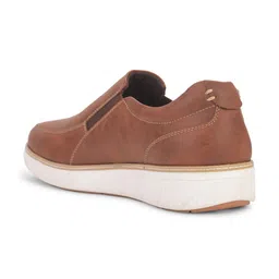 Weinbrenner Men Textured Comfort Insole Contrast Sole Slip-On Sneakers image 4