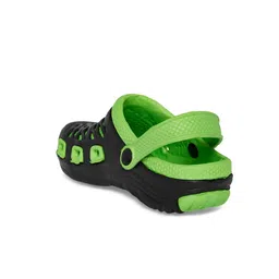Pantaloons Junior Boys Green Printed Clogs image 5
