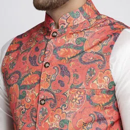Kaifoo Men White Paisley Kurta & Pyjamas With Printed Nehru Jacket image 5
