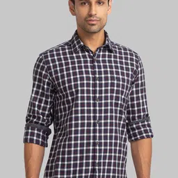Parx Men Slim Fit Checked Cotton Casual Shirt image 4