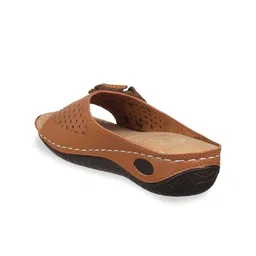 XE Looks Women Tan Open Toe Flats image 2