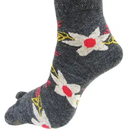 RC. ROYAL CLASS Women Pack Of 5 Patterned Ankle-Length Thumb Socks image 3