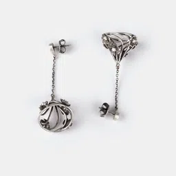 SHAYA Silver-Toned Contemporary Drop Earrings image 3