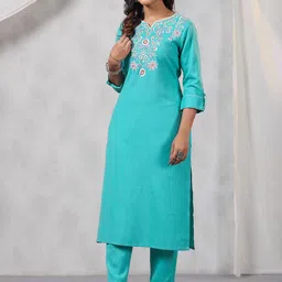 Amirah s Floral Embroidered Straight Kurta with Palazzos image 4