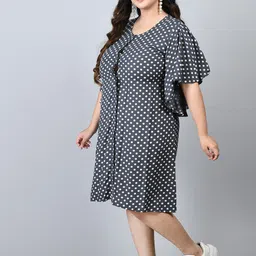 prettyplus by desinoor.com PrettyPlus by Desinoor com Plus Size Grey A-Line Dress image 2