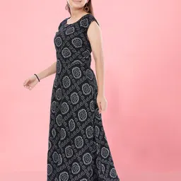 Aarika Girls Ethnic Motifs Printed Round Neck Cotton Maxi Dress image 4