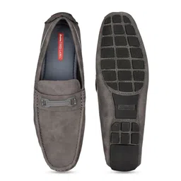 Bata Men Textured Round Toe Loafers image 5