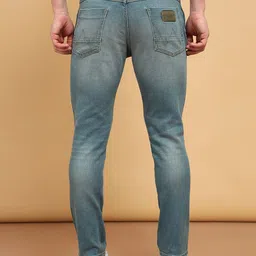 Wrangler Men Tapered Fit Mid Rise Heavy Fade Stretchable Jeans image 5
