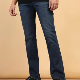 Wrangler Men Millard Low Distress Light Fade Stretchable Jeans image 2