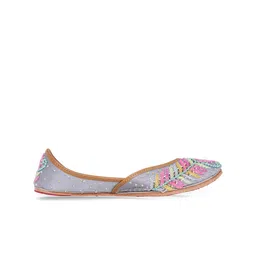 House of Pataudi Embellished Ethnic Mojaris image 3