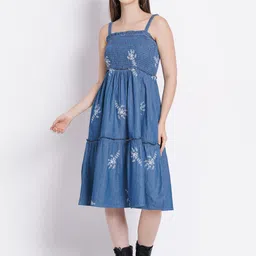 SUMAVI-FASHION Floral Embroidered Smocked Organic Cotton Denim A-Line Dress image 4