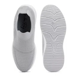 London Rag Women Jafna Knitted Textured Slip-On Sneakers image 2