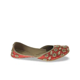 Fulkari Embellished Square Toe Leather Mojaris image 5