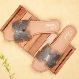 shoestail Women Flats Sandal image 1