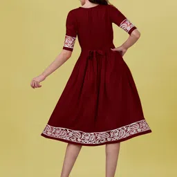 Kinjo Round Neck Midi Dress image 4
