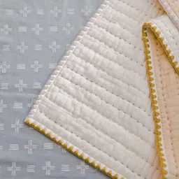 crane baby 220 TC Cotton Crib Solid Fitted (Elastic) Bedsheet image 2