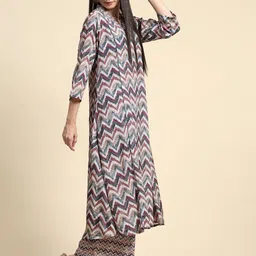 TOOCHKI Chevron Printed V-Neck Three-Quarter Sleeves A-Line Kurta With Palazzo image 3