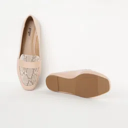 Ginger by Lifestyle Women Beige Printed Loafers image 5
