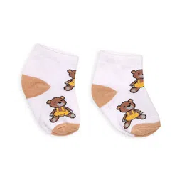 KICKS & CRAWL Infants Pack Of 3 Printed Cotton Ankle-Length Socks image 2