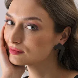 SOHI Gold-Plated Contemporary Studs Earrings image 5