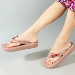 roadster Women Flip Flops image 3