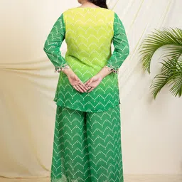 vibes by deebaco DEEBACO Printed V-Neck Three-Quarter Sleeves Top With Palazzo With Inner Bustier image 3