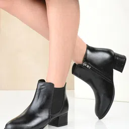 Eego Italy Men Black Solid High-Top Chelsea Boots-image-4