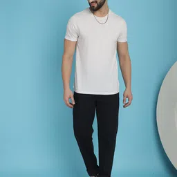 The Roadster Lifestyle Co. Men Black Mid-Rise Slim-Fit Stretchable Jeans image 2