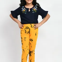 BAESD Girls Pack Of 3 Mid-Rise Printed Pure Cotton Capris image 5