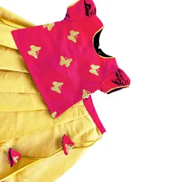 STANWELLS KIDS Girls Printed Ready to Wear Lehenga & image 4