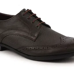 FAUSTO Men Textured Leather Formal Brogues image 2