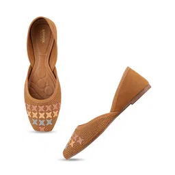 Anouk Embellished Mojaris image 3