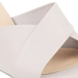 Metro Women Grey Solid Block Heels image 2